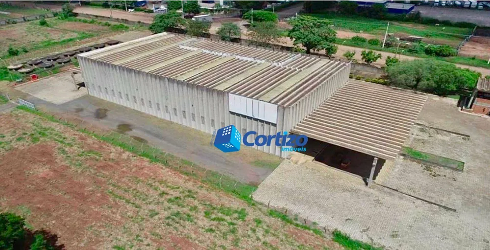 Depósito-Galpão, 3071 m² - Foto 1