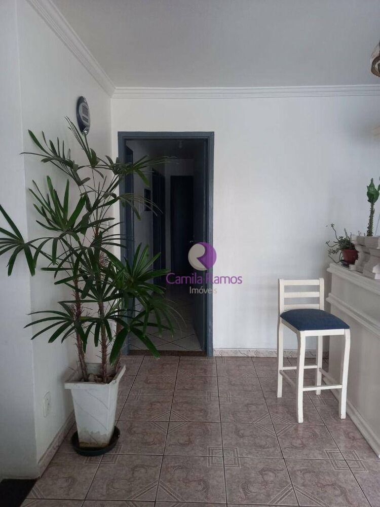 Casa, 4 quartos, 215 m² - Foto 2