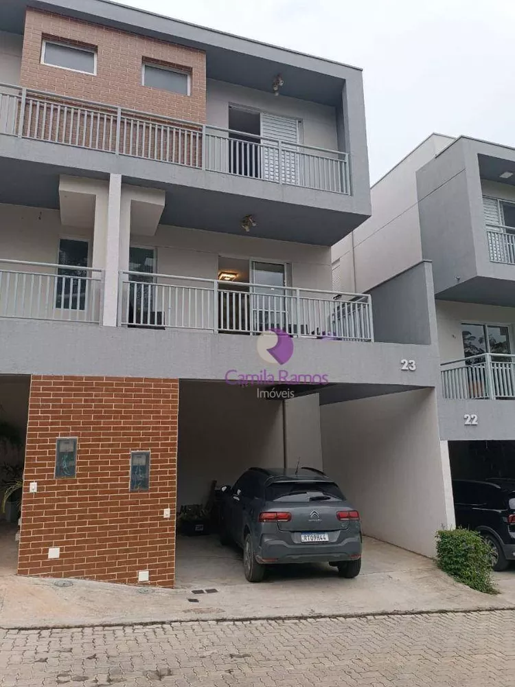 Sobrado à venda com 3 quartos, 117m² - Foto 1