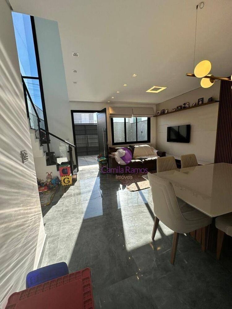 Sobrado, 3 quartos, 143 m² - Foto 1