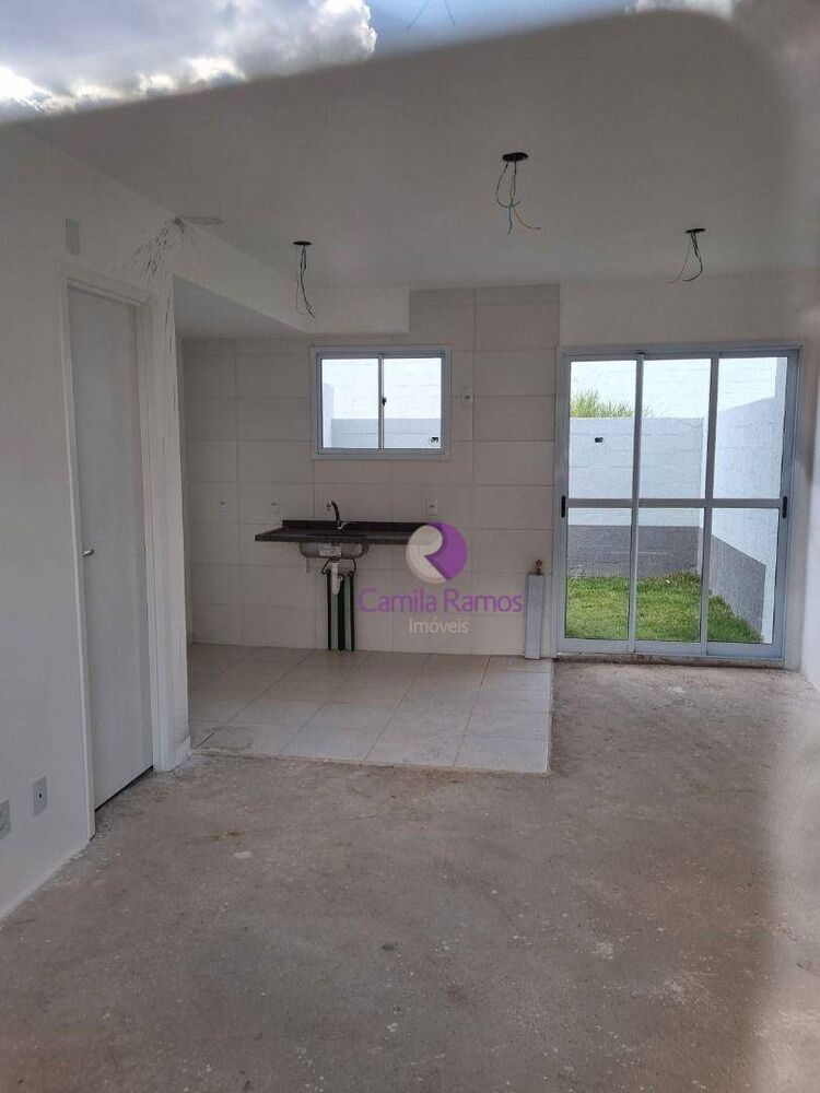 Sobrado à venda com 2 quartos, 69m² - Foto 2