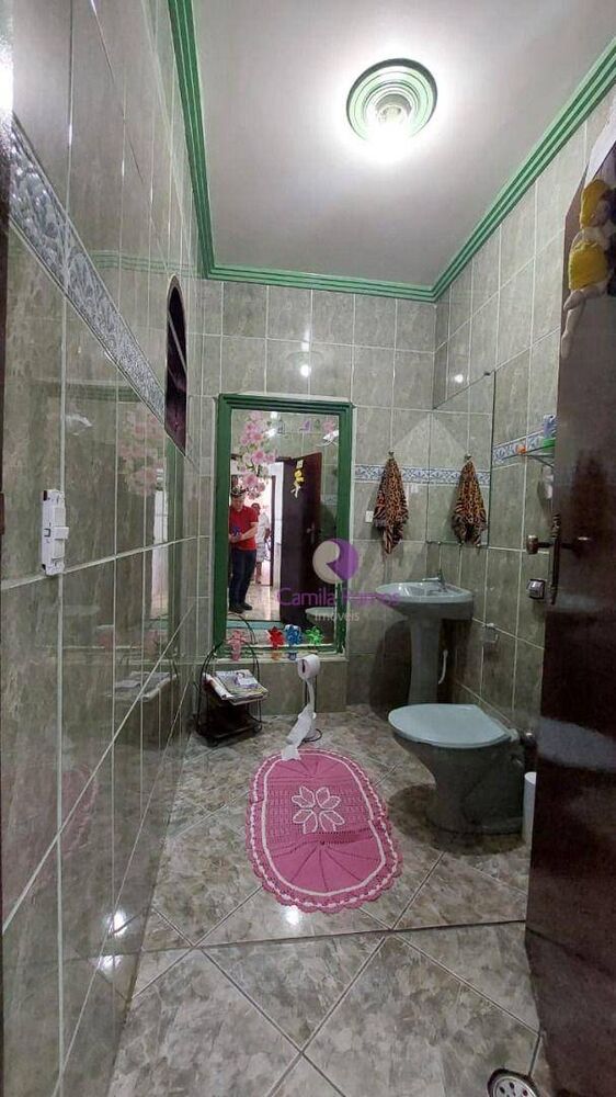 Sobrado, 6 quartos, 322 m² - Foto 1