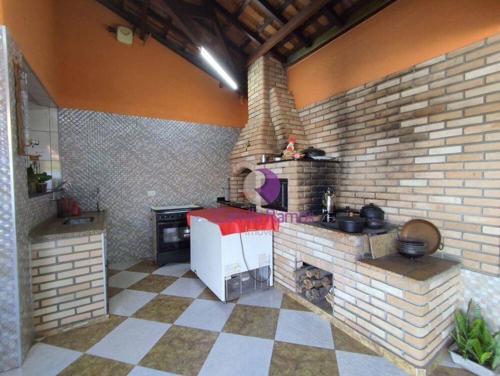 Casa à venda com 4 quartos, 197m² - Foto 2