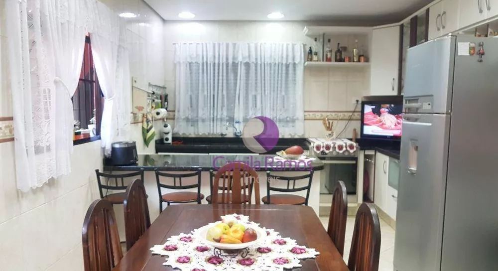 Sobrado, 3 quartos, 177 m² - Foto 2