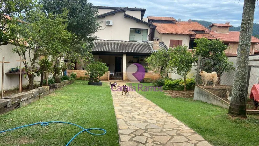 Sobrado, 3 quartos, 250 m² - Foto 1