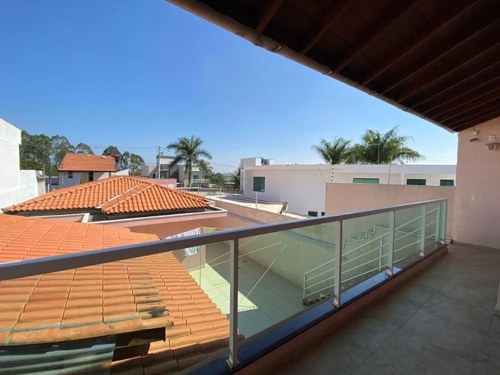 Casa, 3 quartos, 210 m² - Foto 2