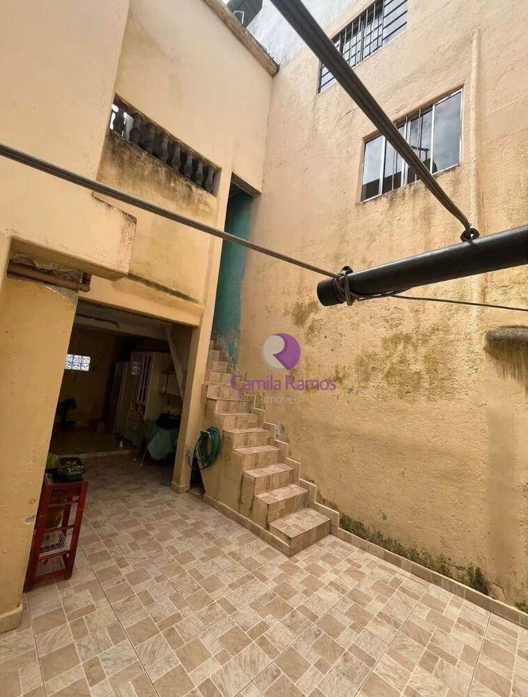 Sobrado, 4 quartos, 213 m² - Foto 2