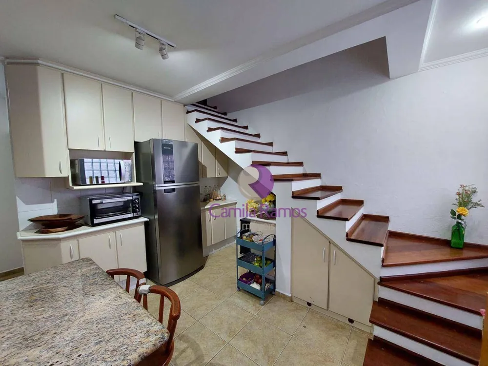Sobrado, 3 quartos, 282 m² - Foto 2