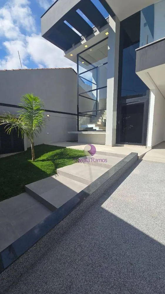 Sobrado, 3 quartos, 246 m² - Foto 2