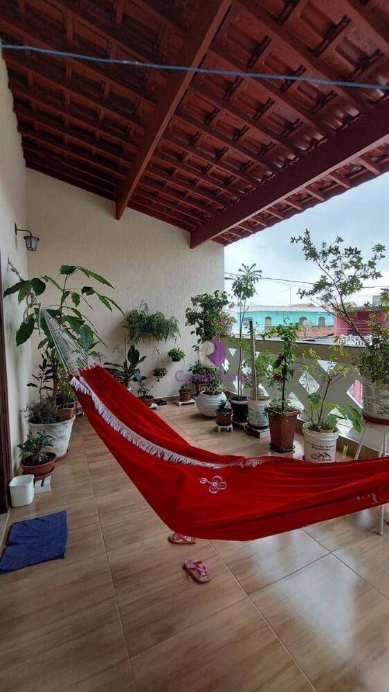Sobrado, 3 quartos, 231 m² - Foto 2
