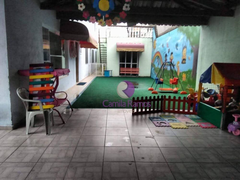 Sobrado à venda com 4 quartos, 300m² - Foto 4