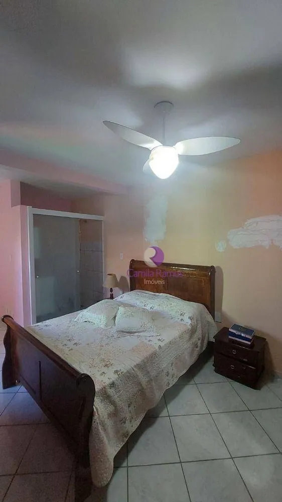 Casa, 4 quartos, 185 m² - Foto 1