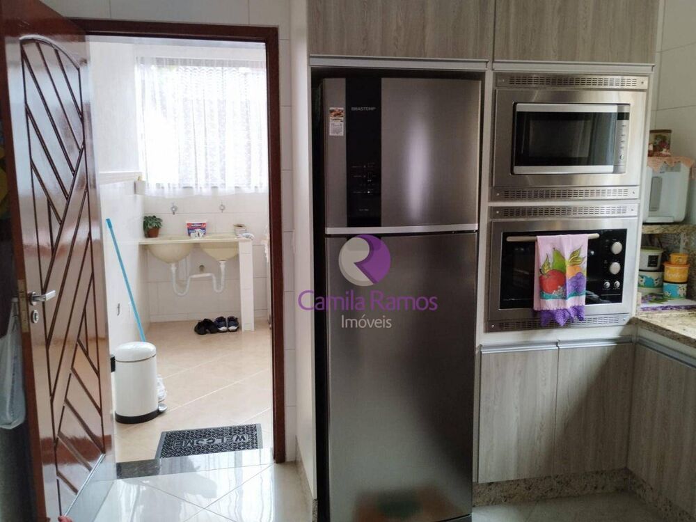 Sobrado à venda com 3 quartos, 164m² - Foto 1