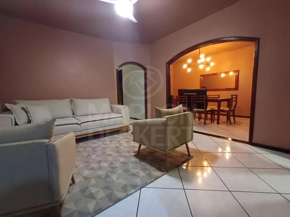 Casa, 5 quartos, 160 m² - Foto 1