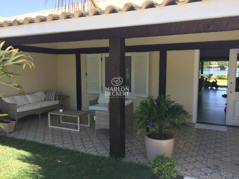 Casa de Condomínio à venda com 4 quartos, 485m² - Foto 2