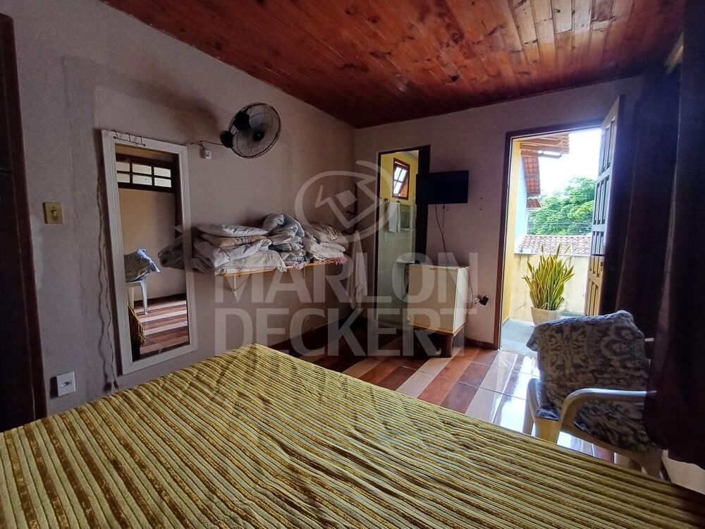 Casa à venda com 4 quartos, 293m² - Foto 3