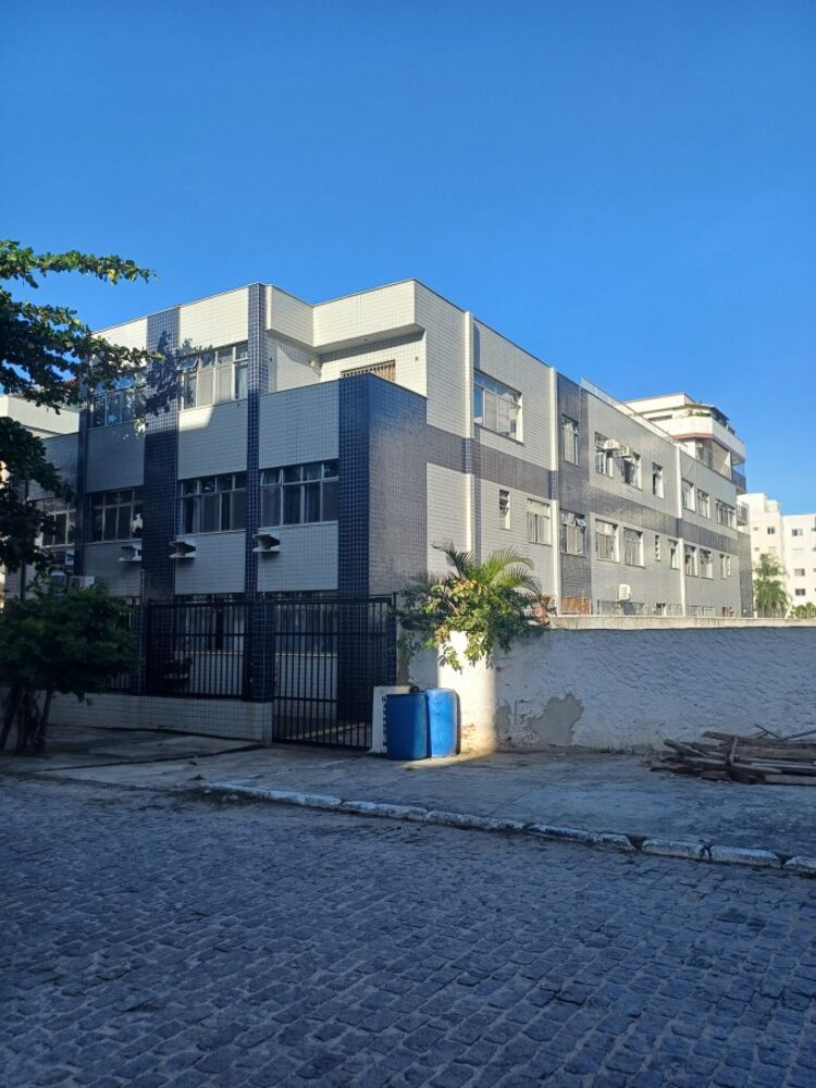 Apartamento à venda com 2 quartos, 100m² - Foto 1