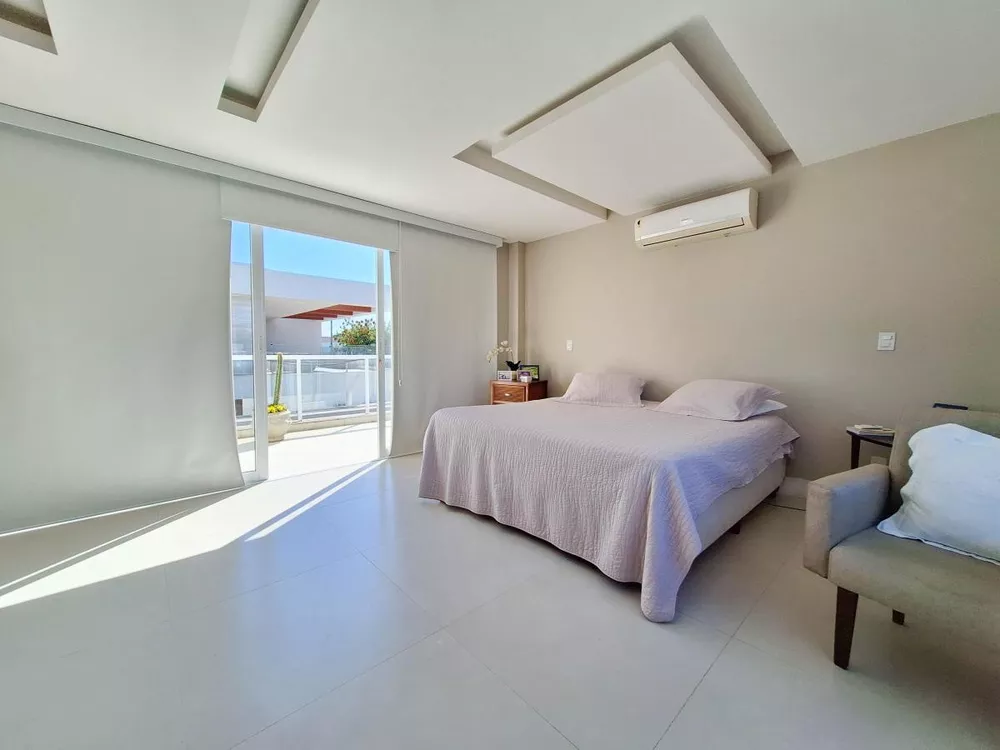 Casa, 4 quartos, 268 m² - Foto 35