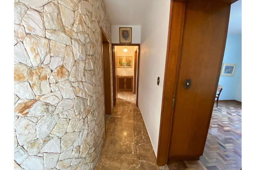Casa à venda com 3 quartos, 250m² - Foto 7