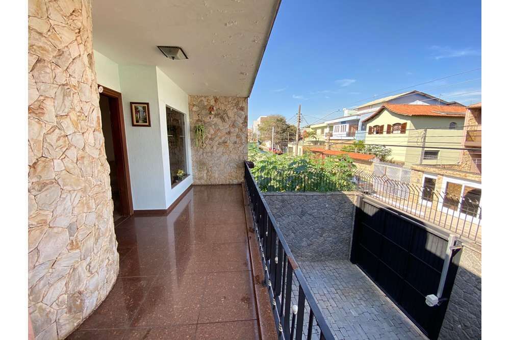 Casa à venda com 3 quartos, 250m² - Foto 14