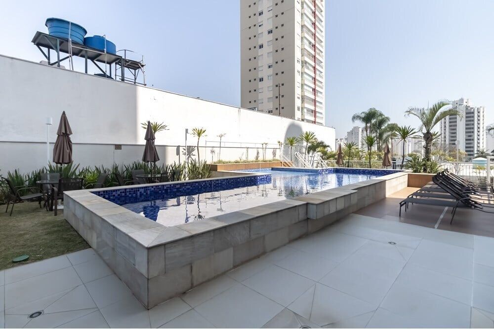 Apartamento à venda com 2 quartos, 68m² - Foto 3