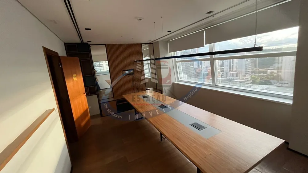 Sala-Conjunto, 178 m² - Foto 1