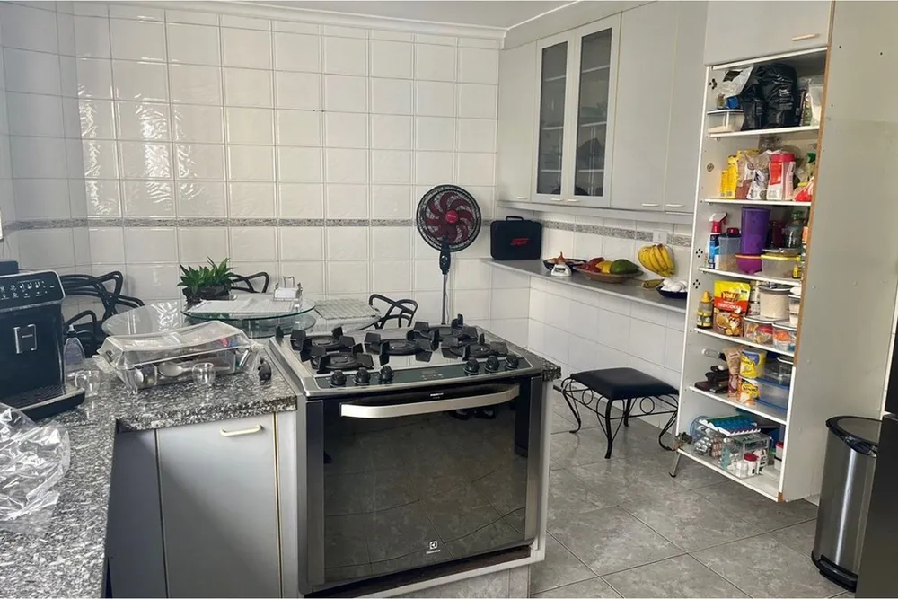 Casa, 3 quartos, 196 m² - Foto 5