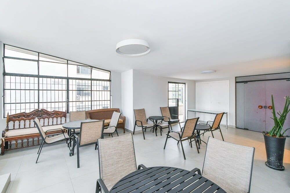 Apartamento à venda com 3 quartos, 180m² - Foto 10