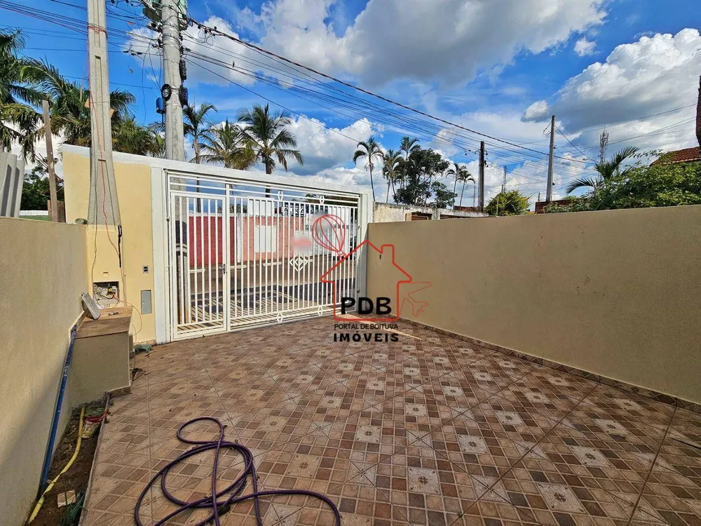 Casa, 3 quartos, 97 m² - Foto 2
