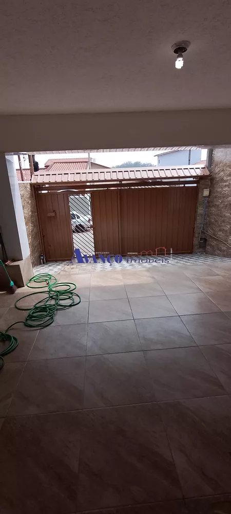 Casa à venda com 3 quartos, 155m² - Foto 2