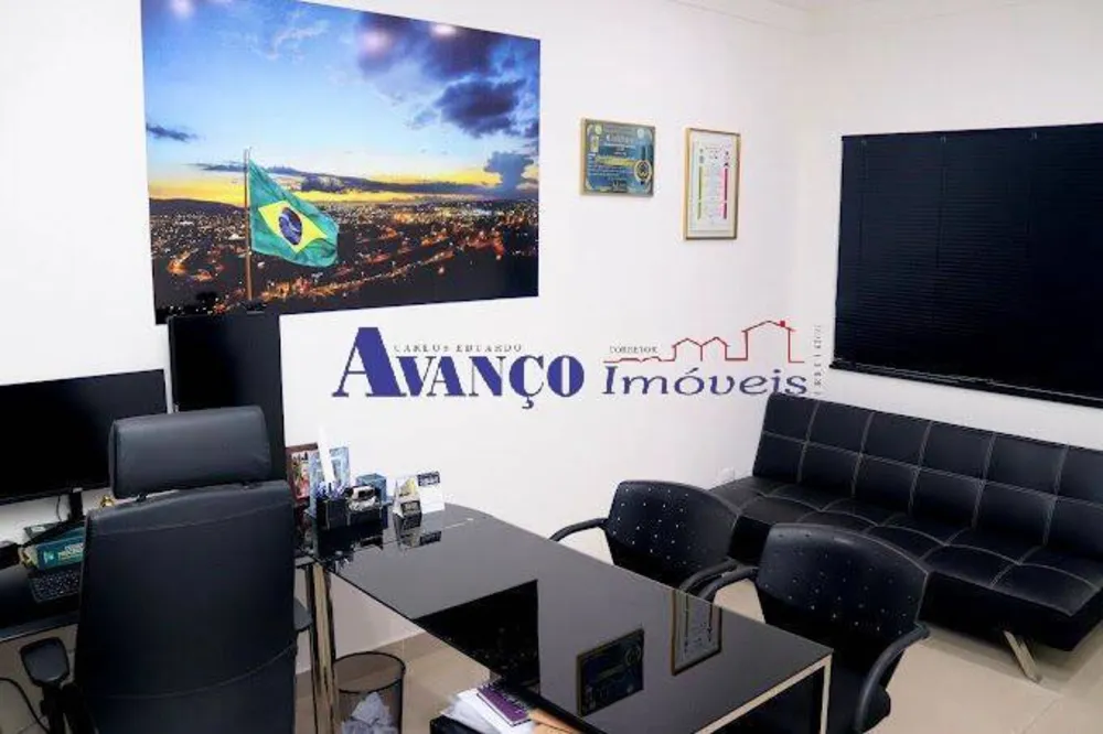 Casa, 5 quartos, 250 m² - Foto 1