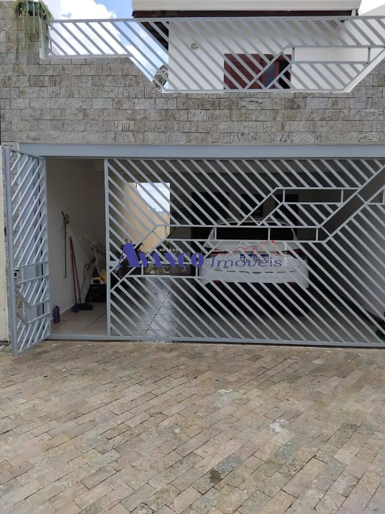 Casa, 5 quartos, 207 m² - Foto 1