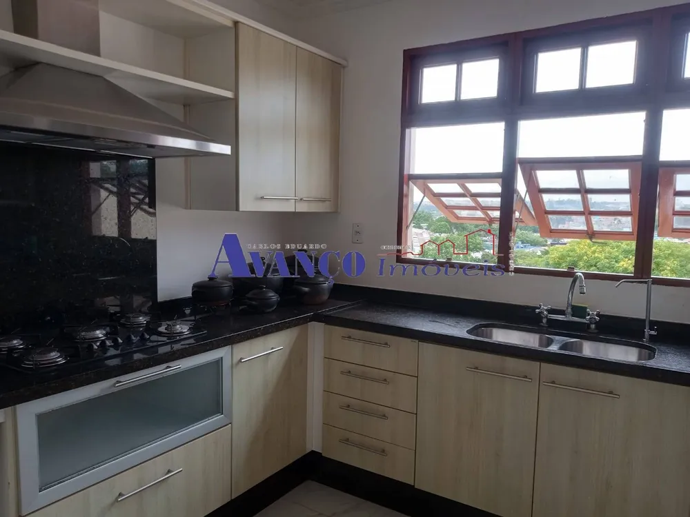 Casa, 5 quartos, 207 m² - Foto 5