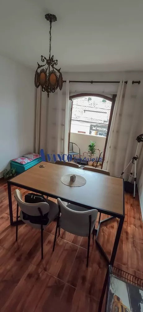 Apartamento à venda com 2 quartos, 82m² - Foto 2