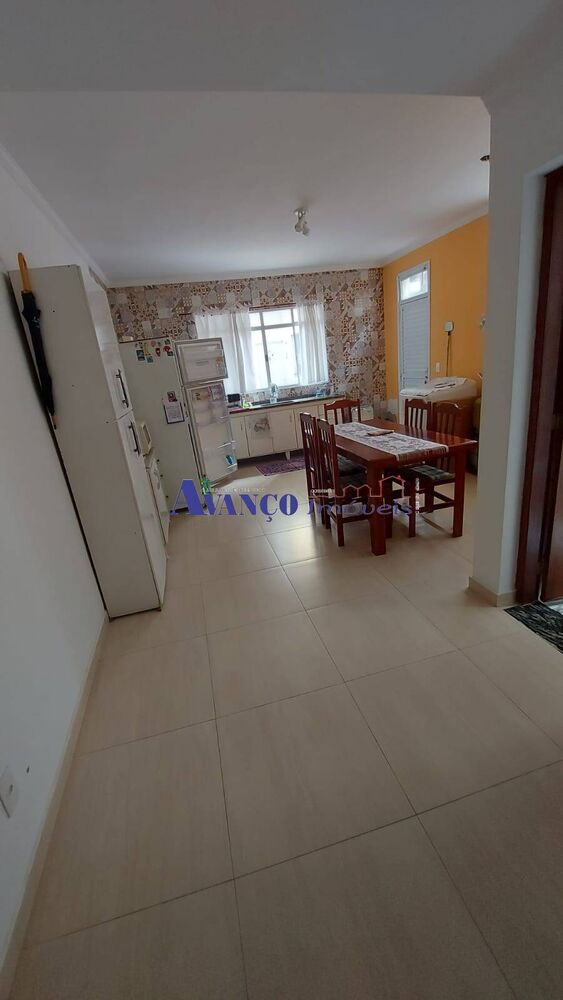 Casa, 3 quartos, 176 m² - Foto 2