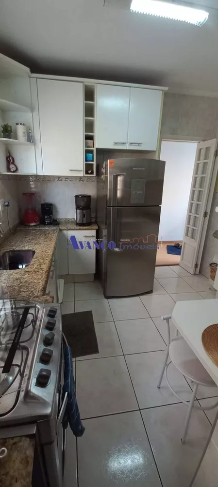 Apartamento à venda com 2 quartos, 58m² - Foto 4