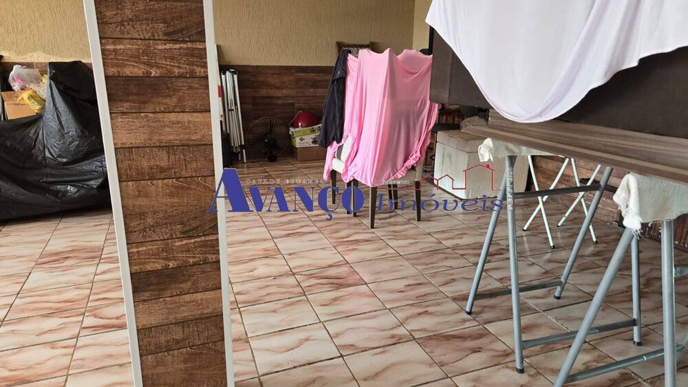 Casa, 3 quartos, 325 m² - Foto 1
