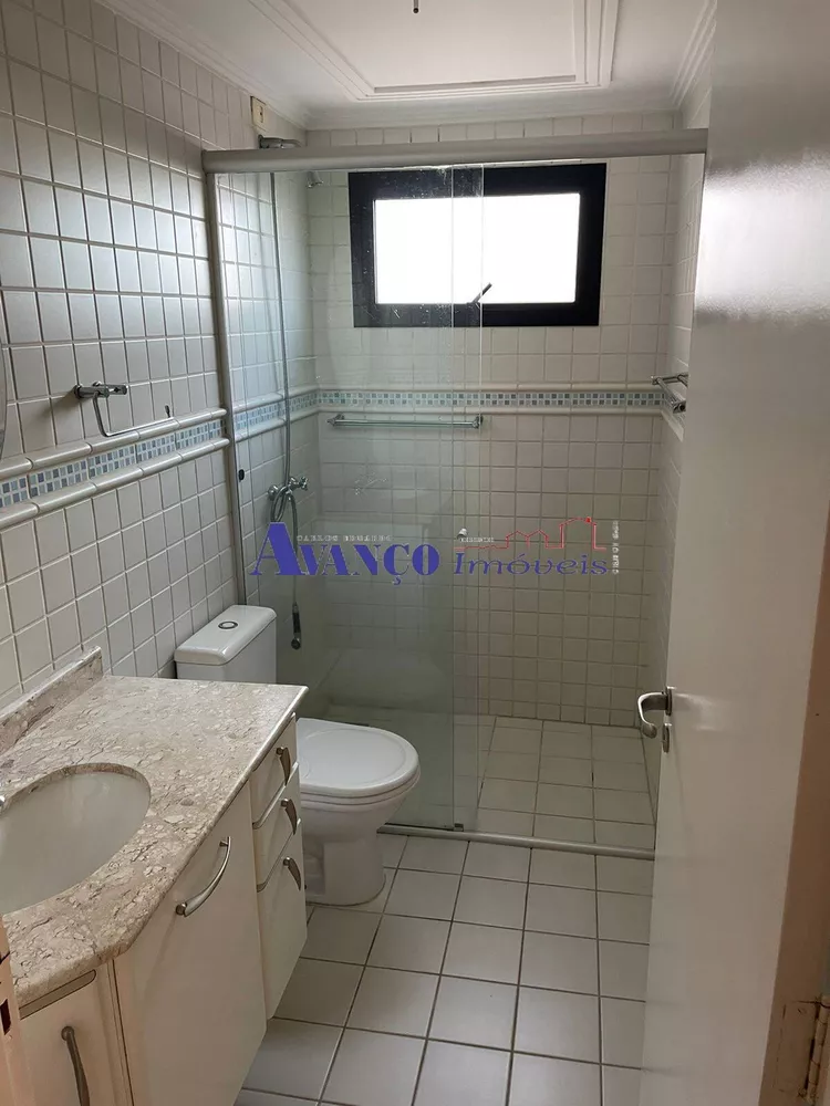 Apartamento à venda com 3 quartos, 180m² - Foto 19