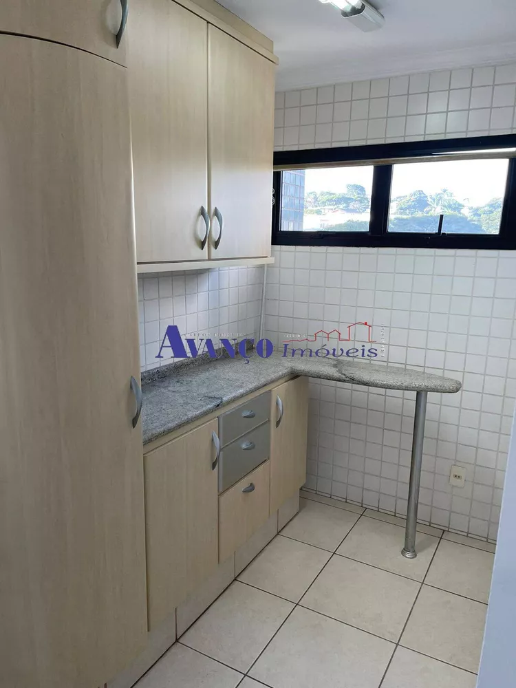 Apartamento à venda com 3 quartos, 180m² - Foto 10