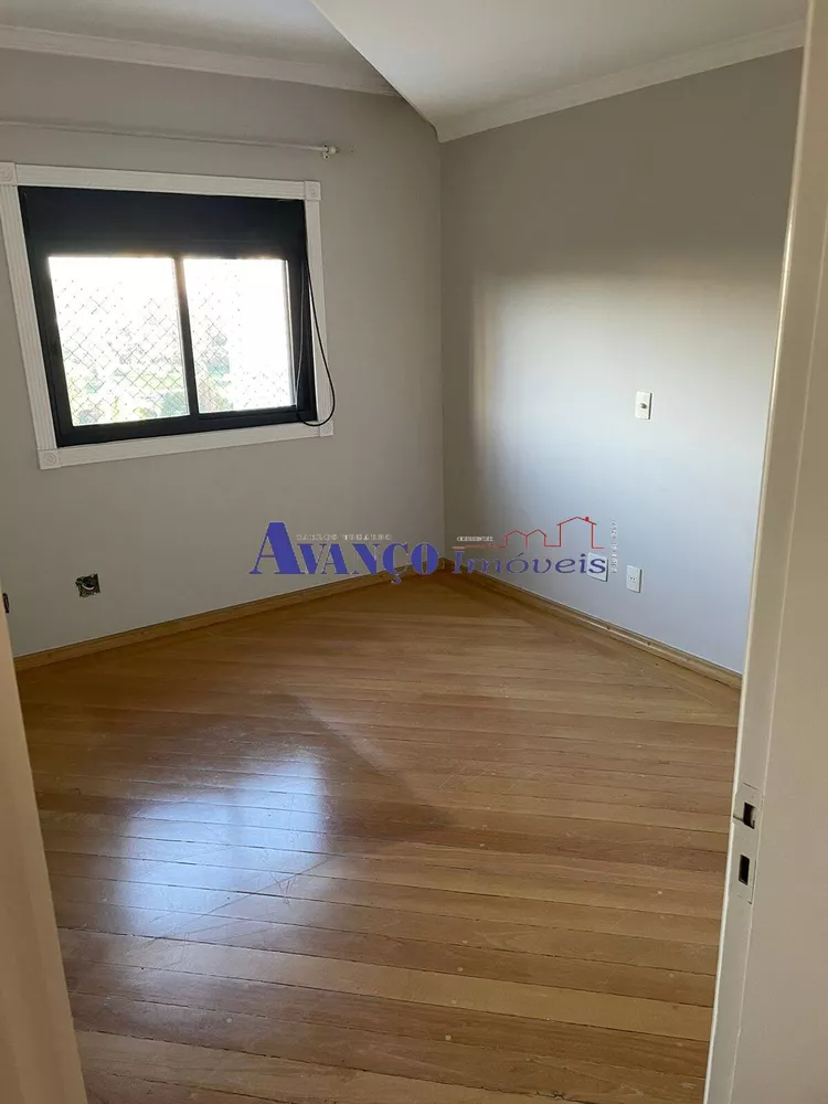 Apartamento à venda com 3 quartos, 180m² - Foto 23