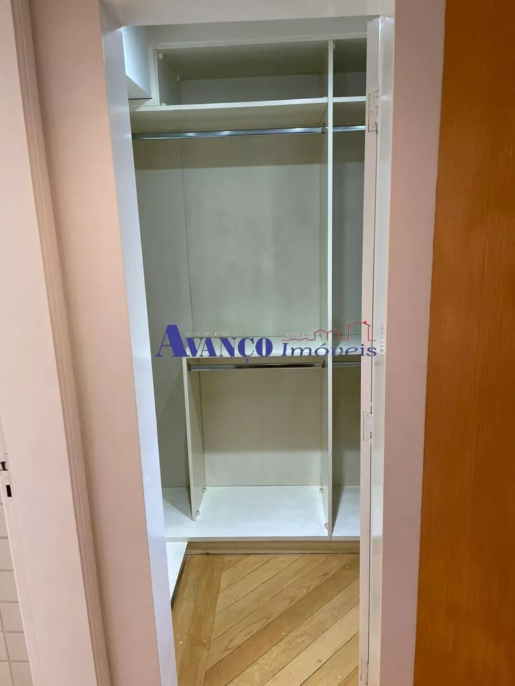 Apartamento à venda com 3 quartos, 180m² - Foto 18