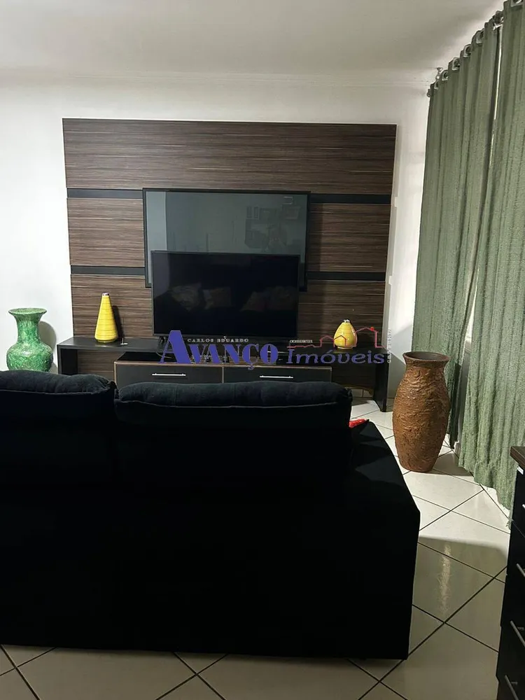 Casa, 4 quartos, 191 m² - Foto 1