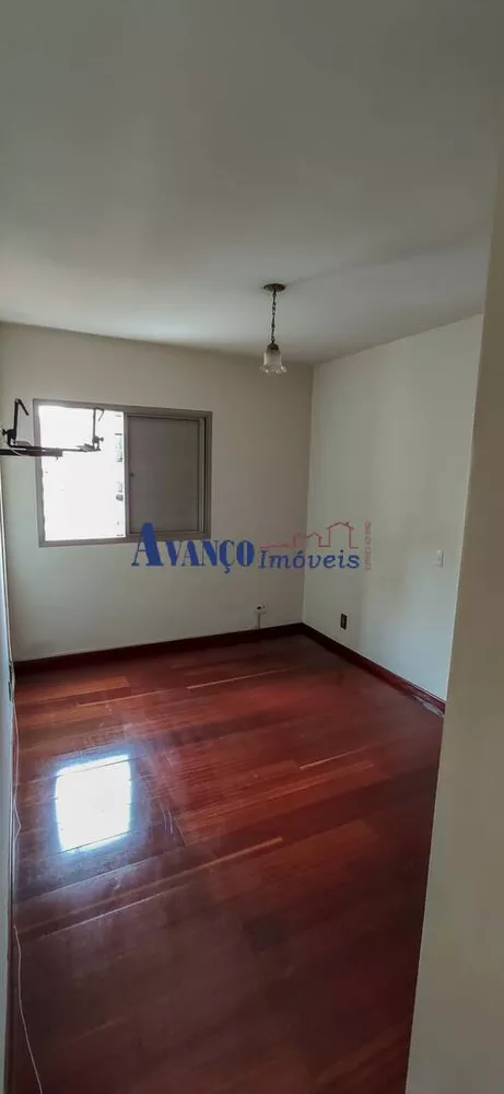 Apartamento à venda com 3 quartos, 120m² - Foto 11