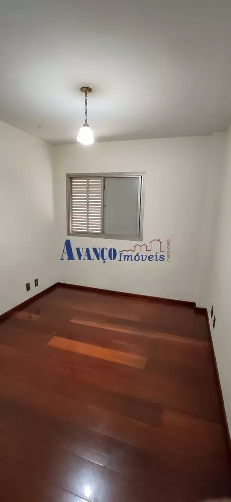 Apartamento à venda com 3 quartos, 120m² - Foto 8