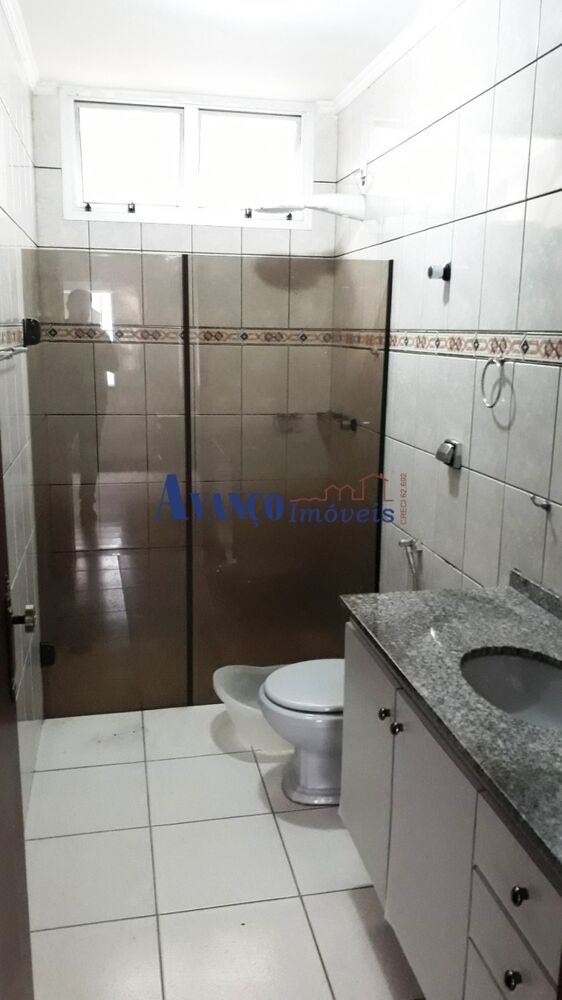 Casa à venda com 3 quartos, 380m² - Foto 14
