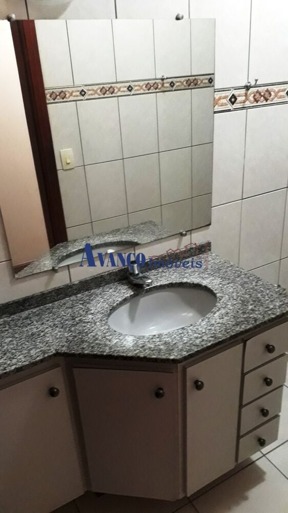 Casa à venda com 3 quartos, 380m² - Foto 12