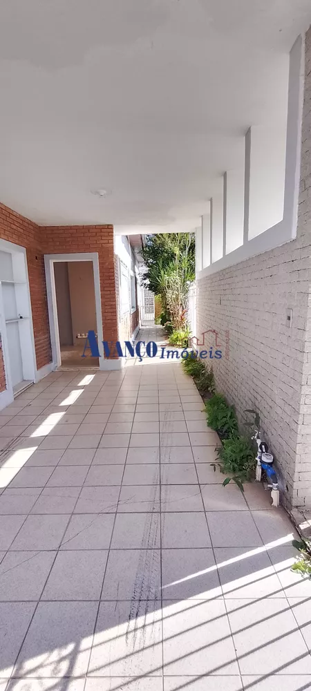 Casa para alugar com 3 quartos, 200m² - Foto 5