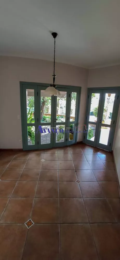 Casa de Condomínio para alugar com 6 quartos, 510m² - Foto 9