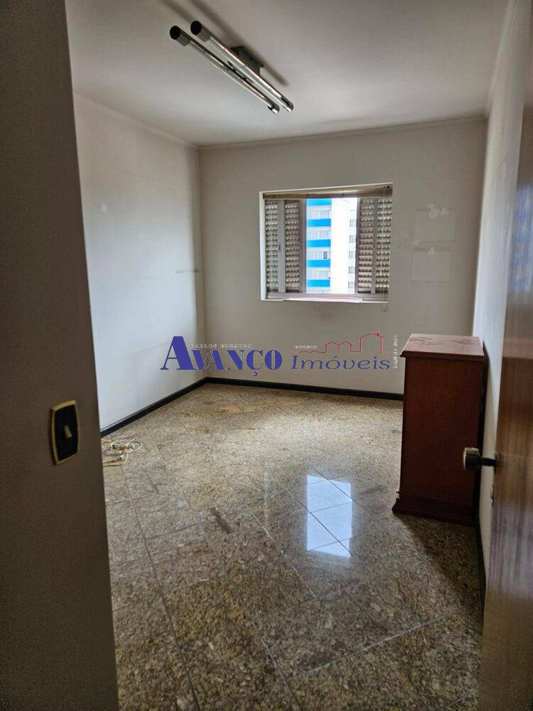 Apartamento para alugar com 3 quartos, 240m² - Foto 3