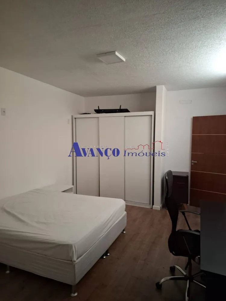 Casa, 3 quartos, 252 m² - Foto 13